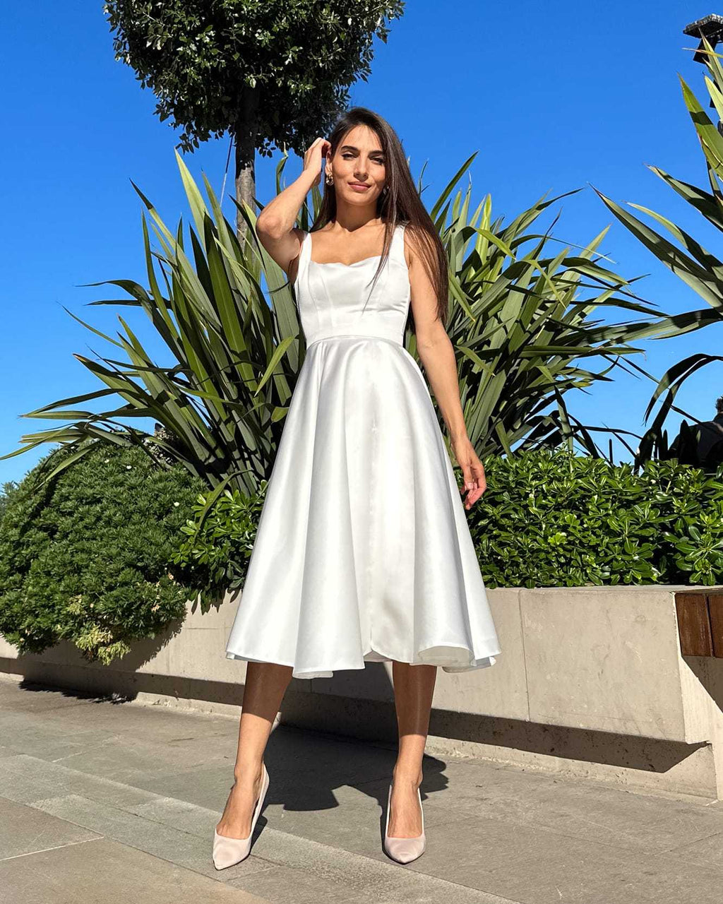 Rochie cununie civila eleganta alba, corset reglabil decoltata frumos