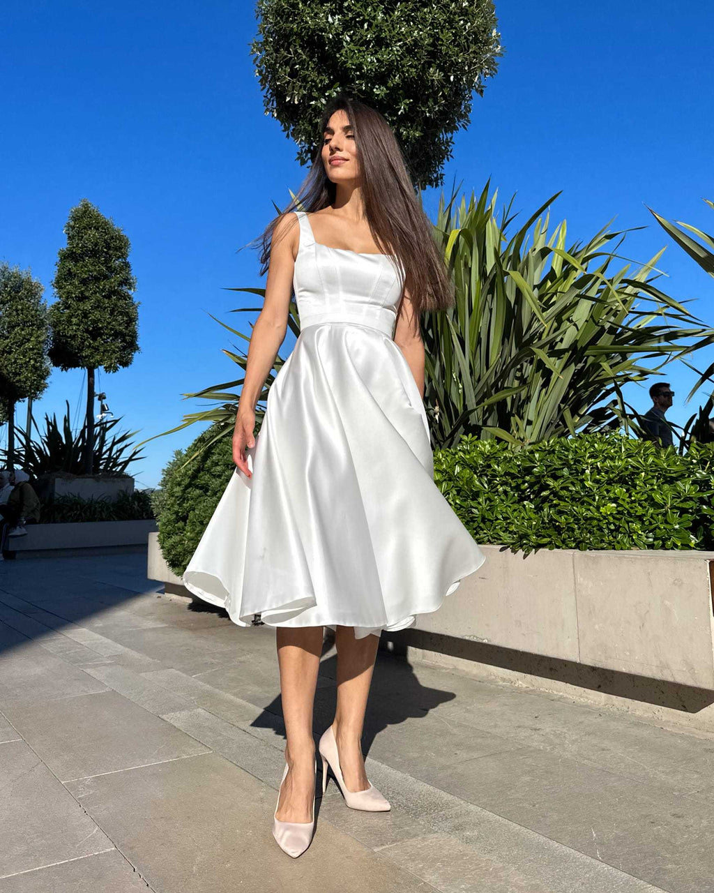 Rochie cununie civila eleganta alba, corset reglabil decoltata frumos