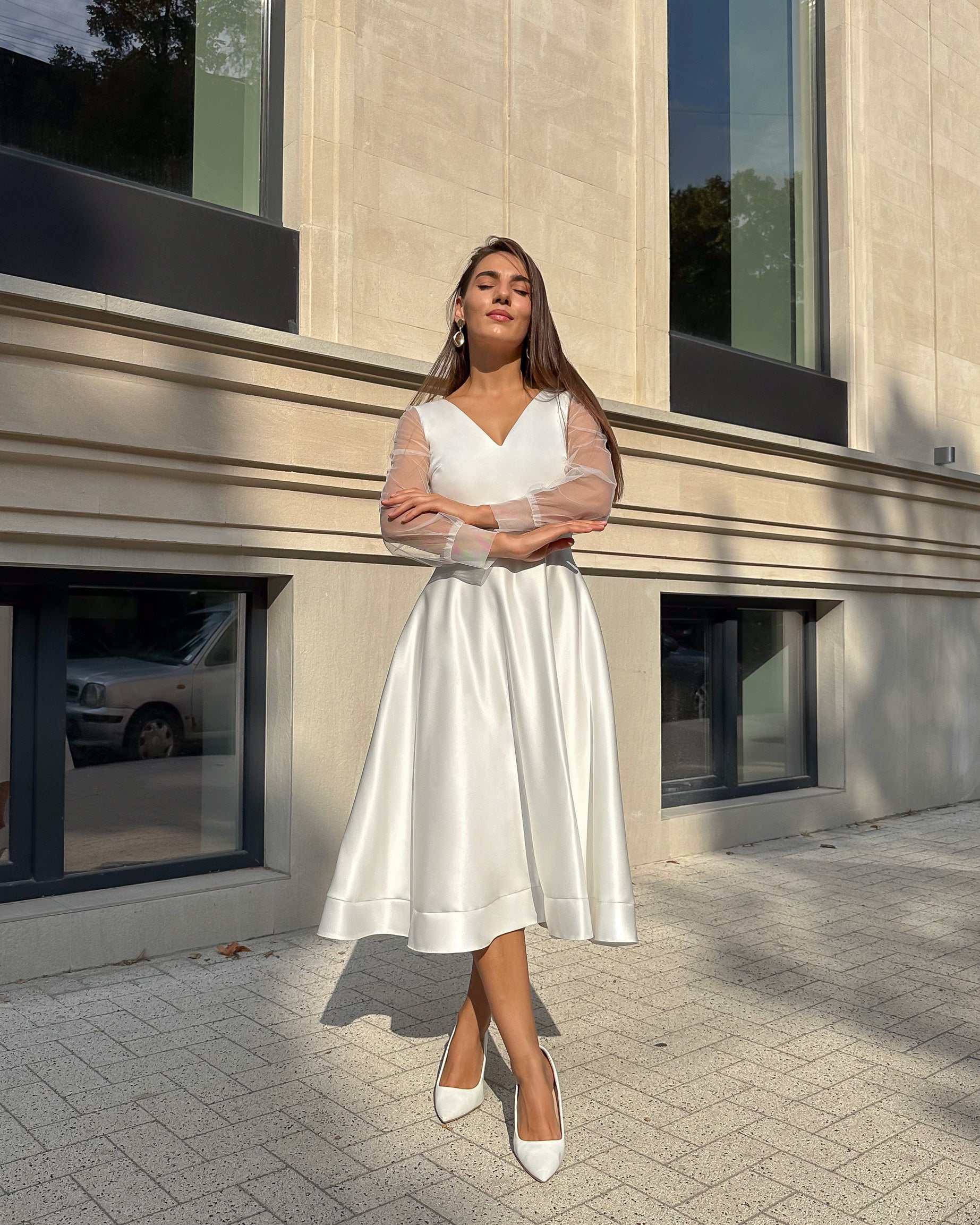 Rochie cununie civila albă midi, elegantă, cu mâneci lungi, decolteu V
