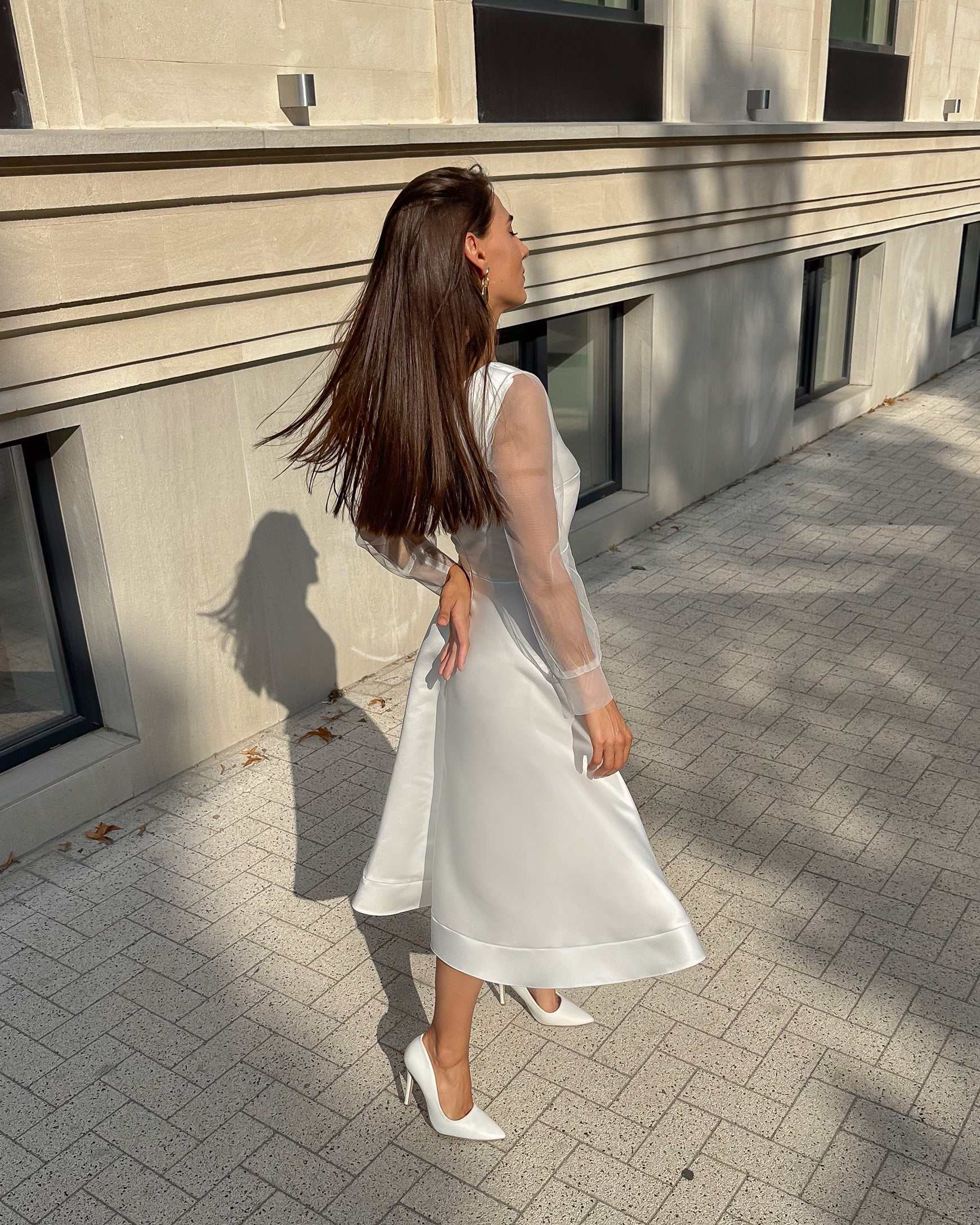 Rochie cununie civila albă midi, elegantă, cu mâneci lungi, decolteu V