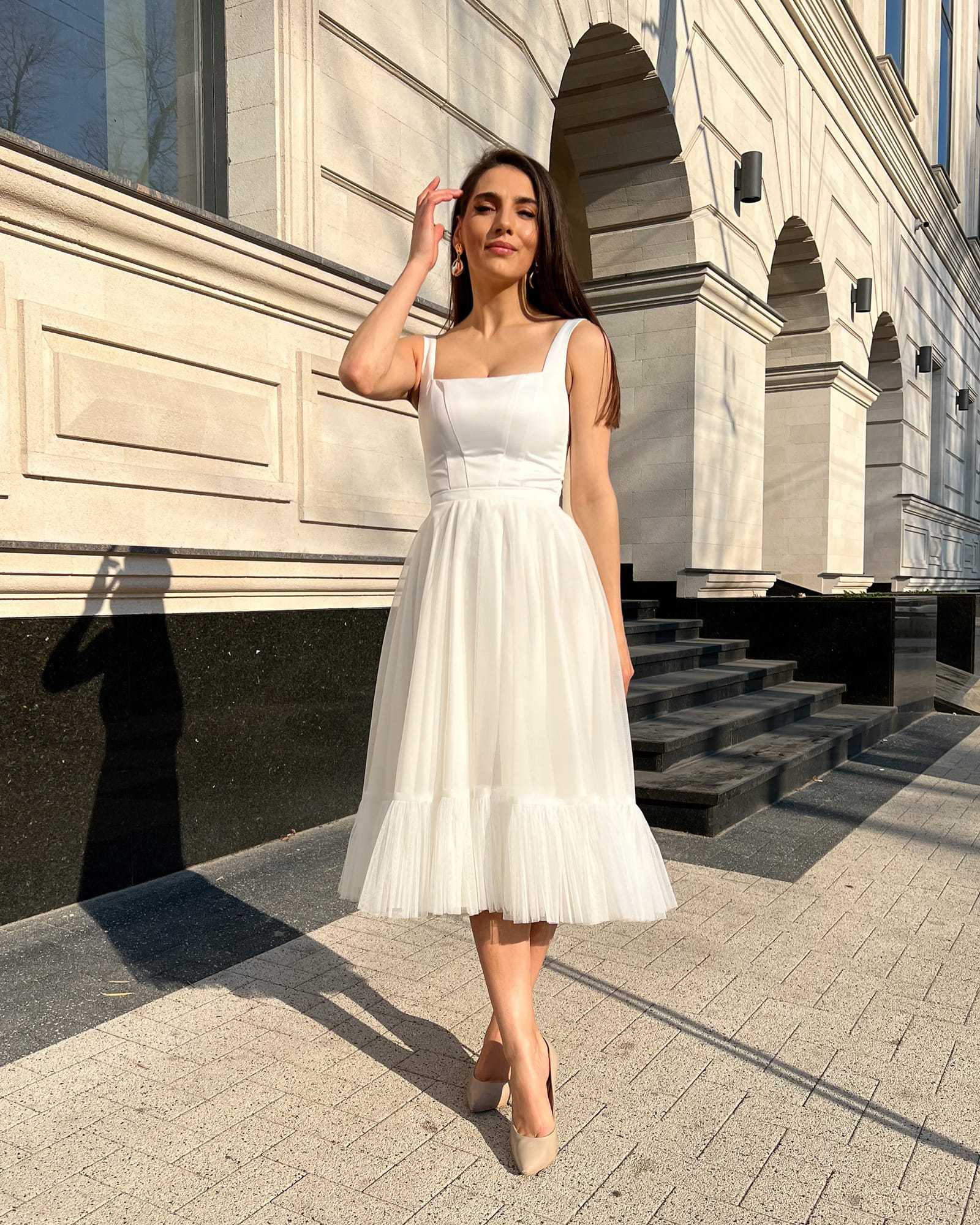 Rochie cununie civila alba eleganta midi, corset reglabil fara mâneci